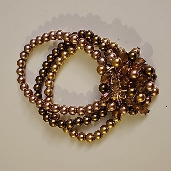 🦋 Baroque Faux Pearl Wire Bracelet - Picture 2 of 2